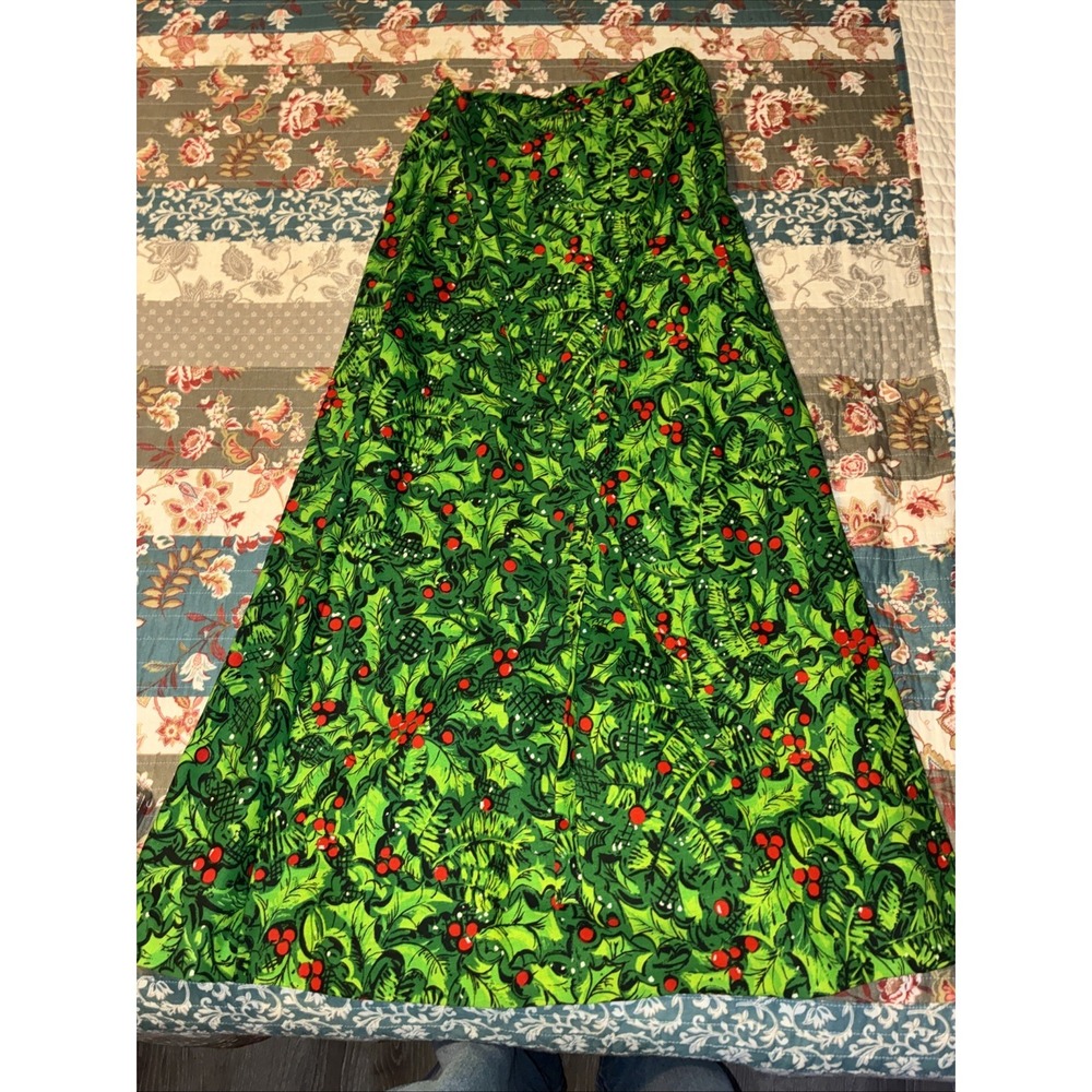 Claire Marie Division Of Apron Tree Wrap Around Skirt Med Green Floral